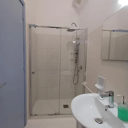 Home Apartment Apartment *